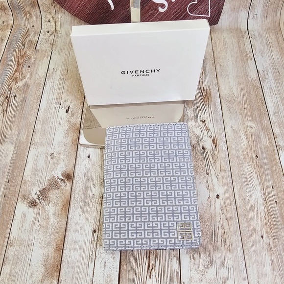 Authentic Givenchy Parfum Passport Embroidered Holder Case Grey Blue - Picture 1 of 5